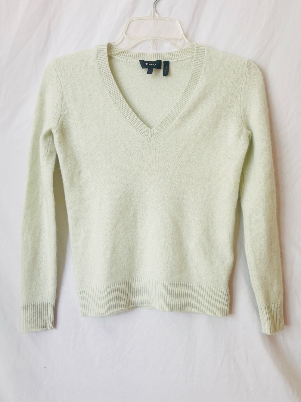 Theory Green Cashmere V-Neck Sweater